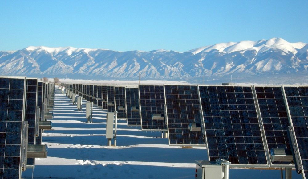 solar-panel-array-1591359_1280